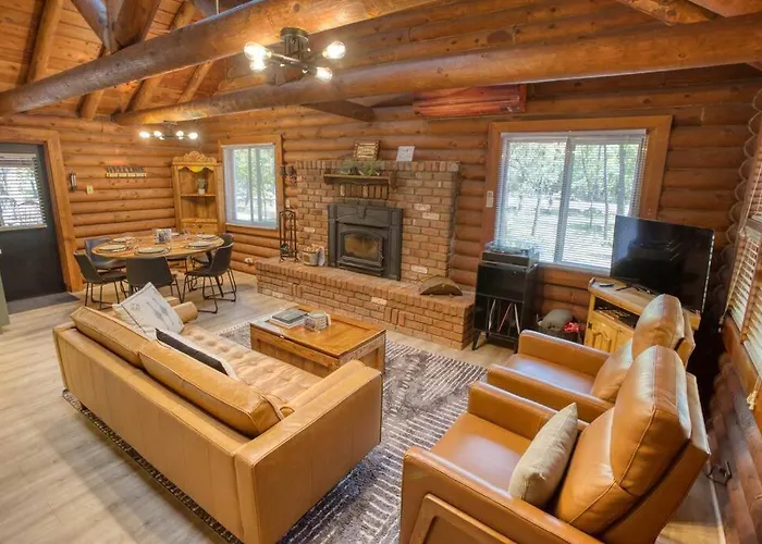 Charming Log In Tall Pines With Fire Pit Near Trails & Holiday home Pinetop-Lakeside