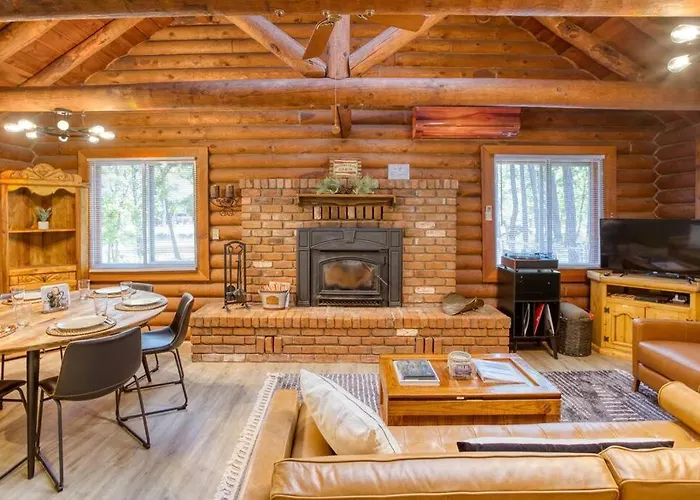 Holiday home Charming Log In Tall Pines With Fire Pit Near Trails & Pinetop-Lakeside